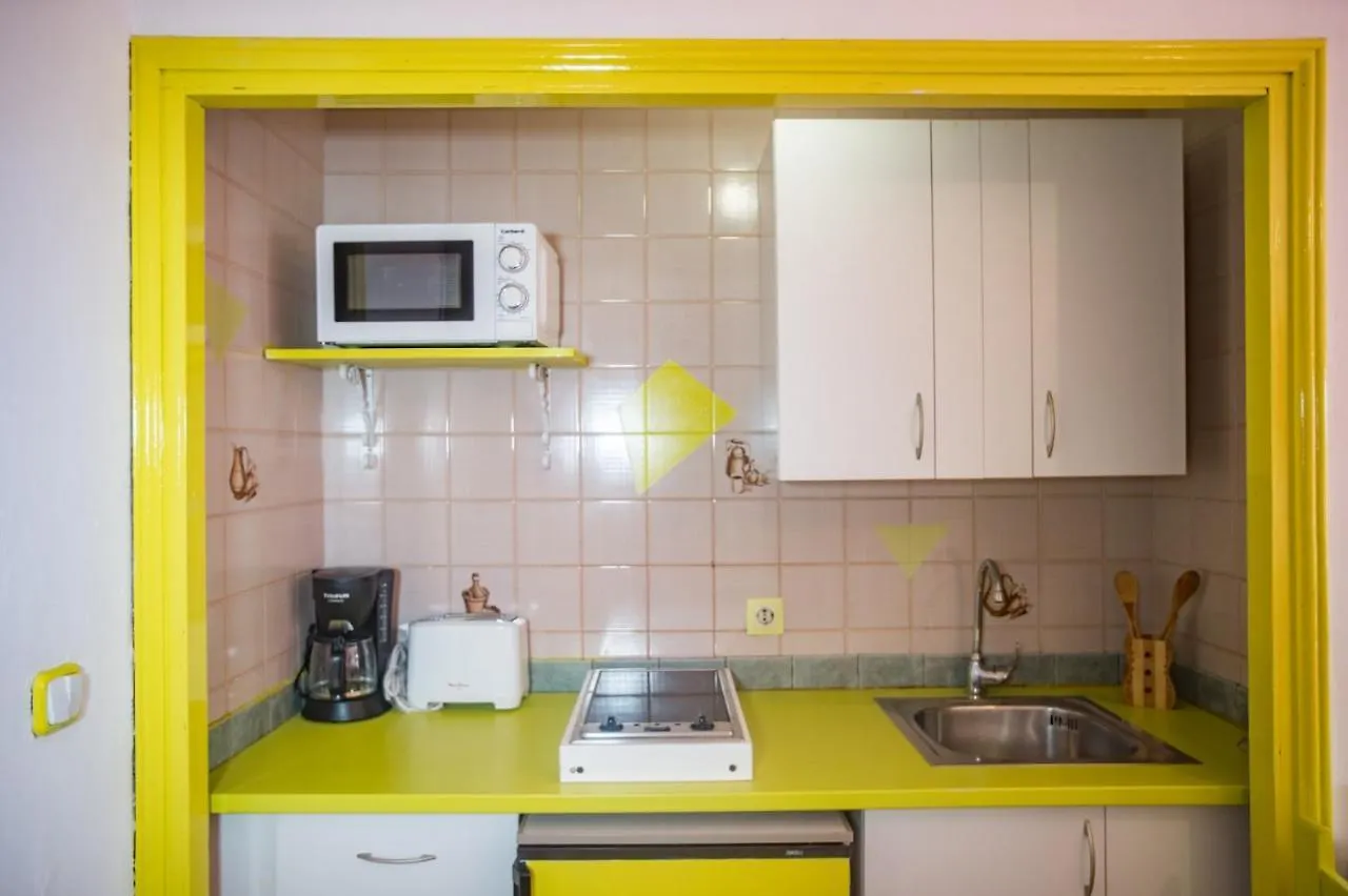 Apartamentos carihuela Torremolinos 0*,